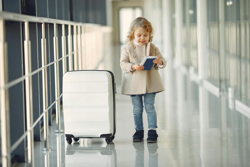 10 Tips to Manage Holiday Travel With Kids (and Actually Enjoy It!)